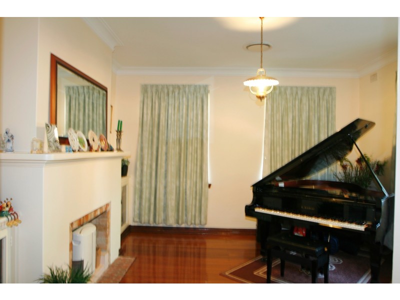 53 Russell Street, Denistone East NSW 2112