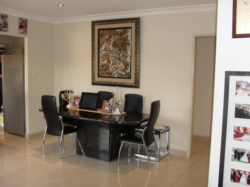 1 Rifle Range Road, Northmead NSW 2152