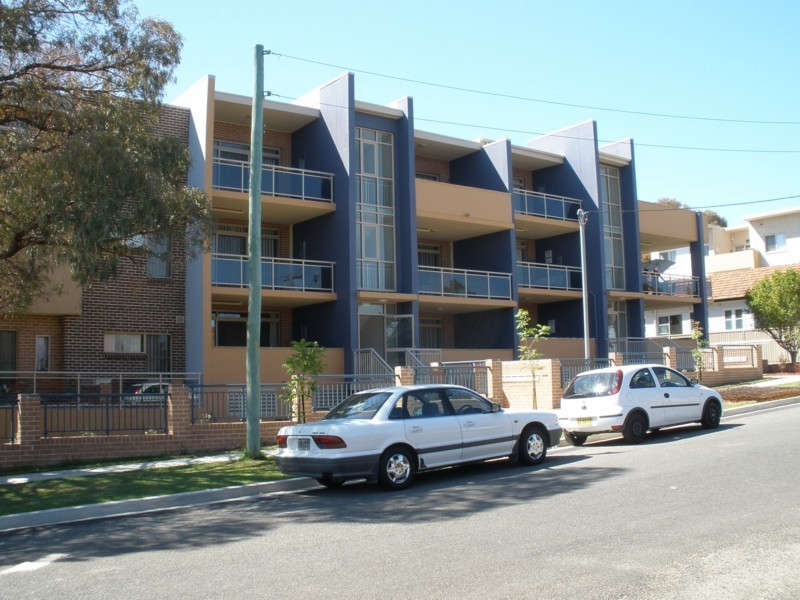 17/64-68 Cardigan Street, Guildford NSW 2161
