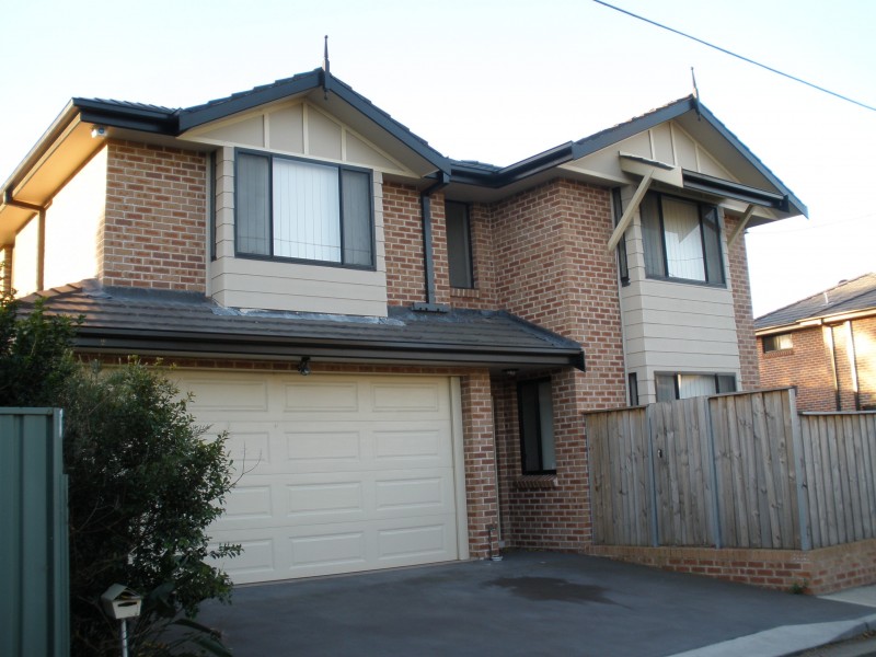 1 Vidilini Lane, Northmead NSW 2152