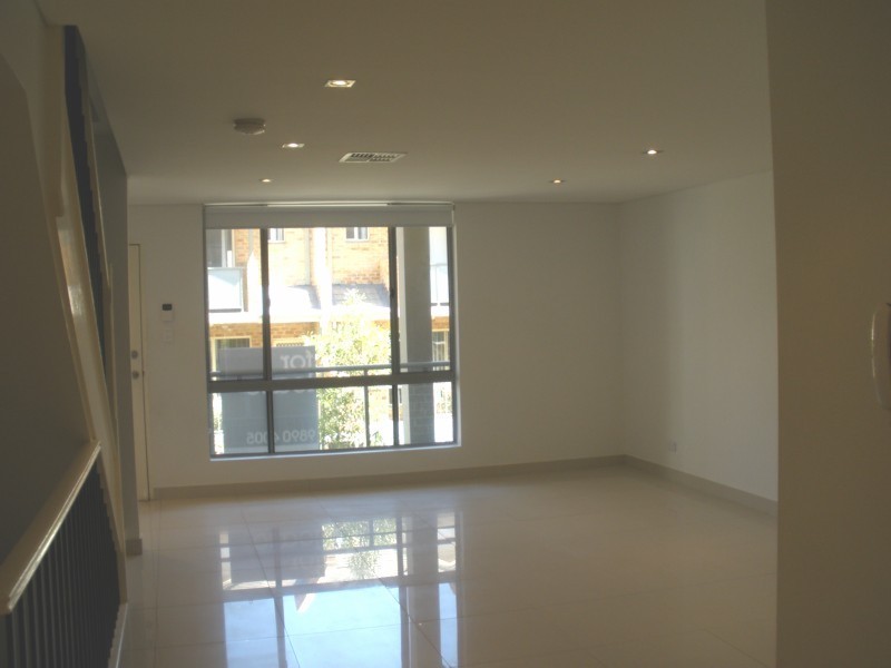 3/48-50 Penelope Lucas Lane, Rosehill NSW 2142