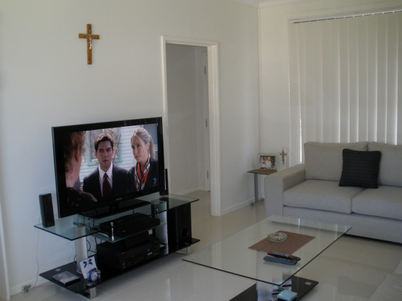 2 Hanbury Street, Greystanes NSW 2145