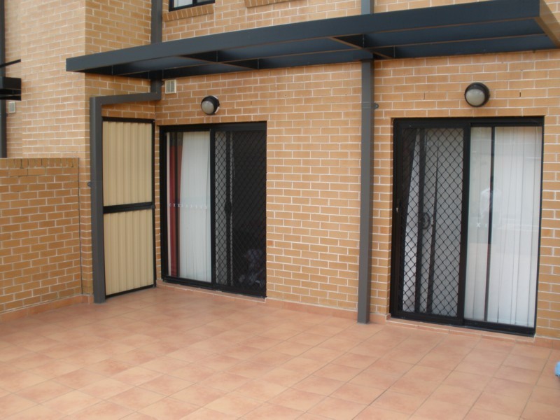 2/51 Cross Street, Guildford NSW 2161