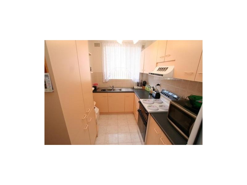 10/25 Phillip Street, Roselands NSW 2196