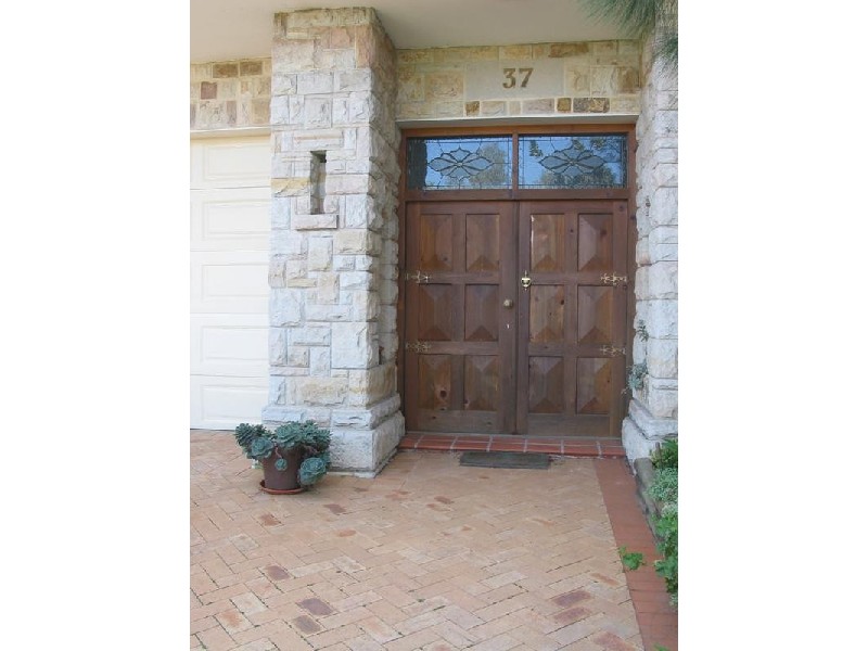 37 Townsend Avenue, Frenchs Forest NSW 2086