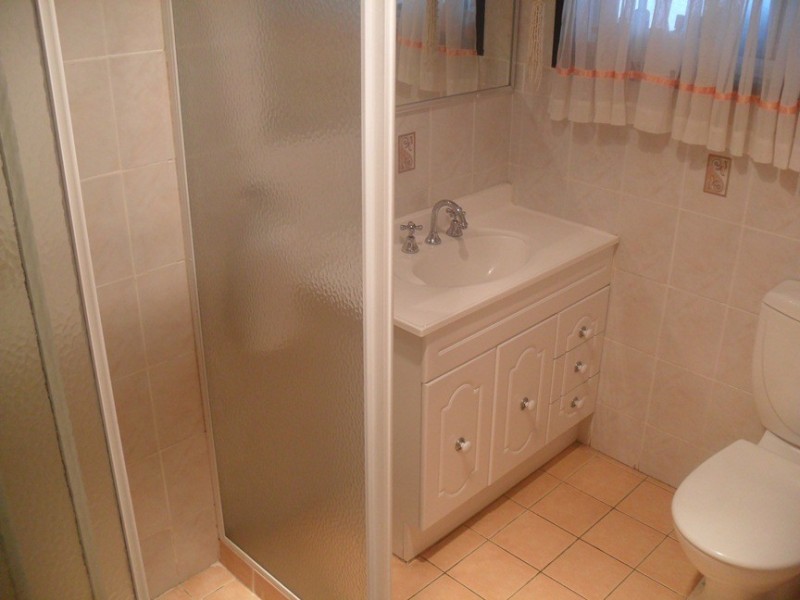 17 TRAMINER PLACE, Campbelltown NSW 2560