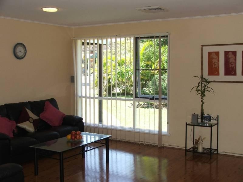 211 South Creek Road, Wheeler Heights NSW 2097