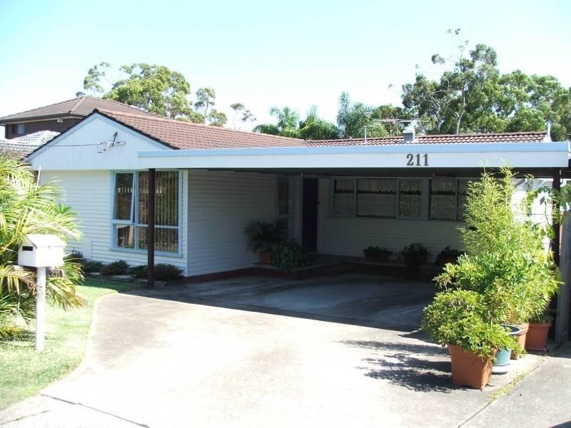 211 South Creek Road, Wheeler Heights NSW 2097