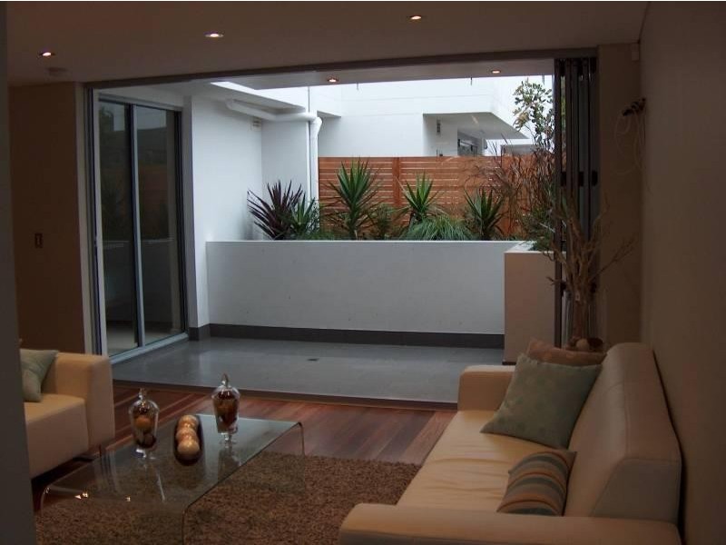 9-11 Gondola Road, North Narrabeen NSW 2101