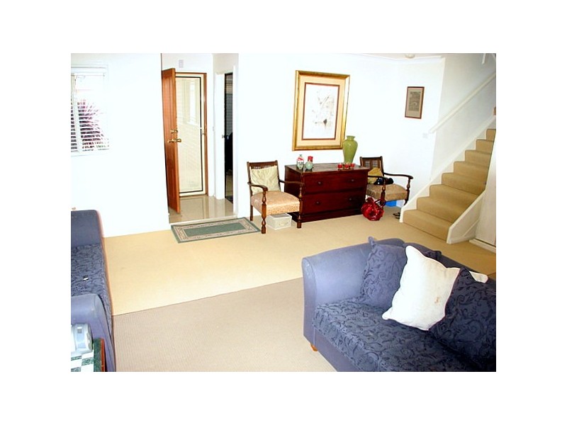 1/291 North Rocks Road  –     Mid $400,s Neg., North Rocks NSW 2151