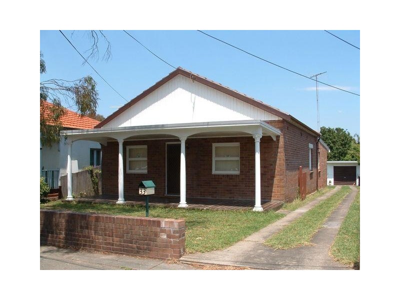 33 Lees Ave, Croydon Park NSW 2133
