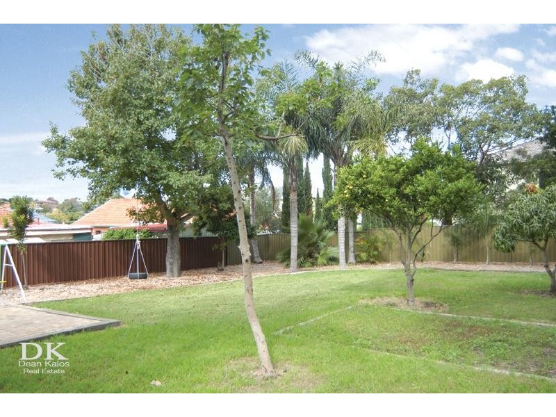 Russell Lea NSW 2046