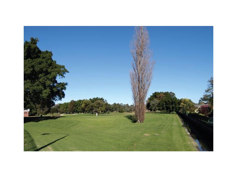 555 Lyons Rd West, Canada Bay NSW 2046