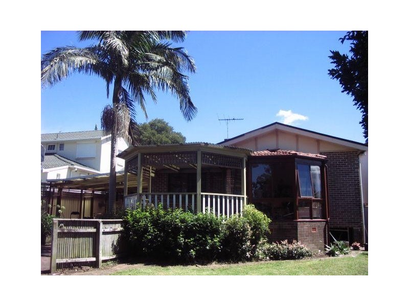 128 Wellbank St, Concord NSW 2137