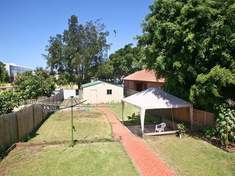 16 Regatta Rd, Canada Bay NSW 2046