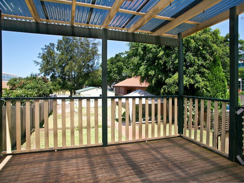 16 Regatta Rd, Canada Bay NSW 2046
