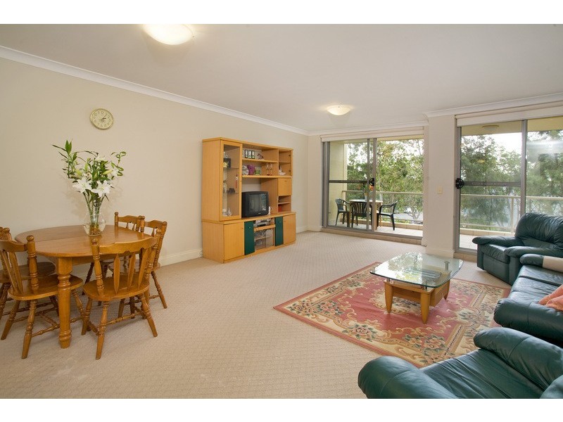 40/1 Kings Bay Ave, Five Dock NSW 2046