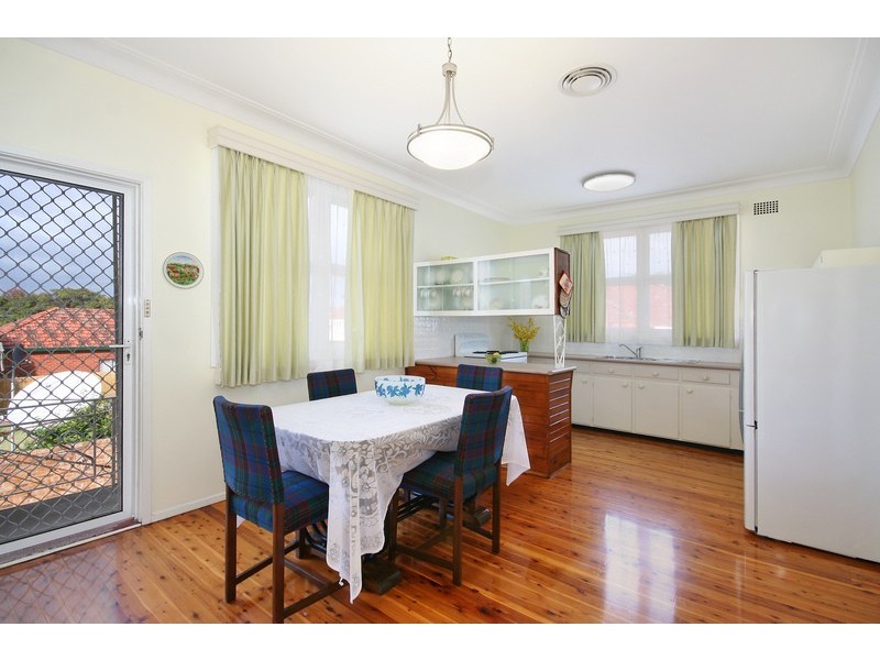 26 Barnstaple Rd, Rodd Point NSW 2046