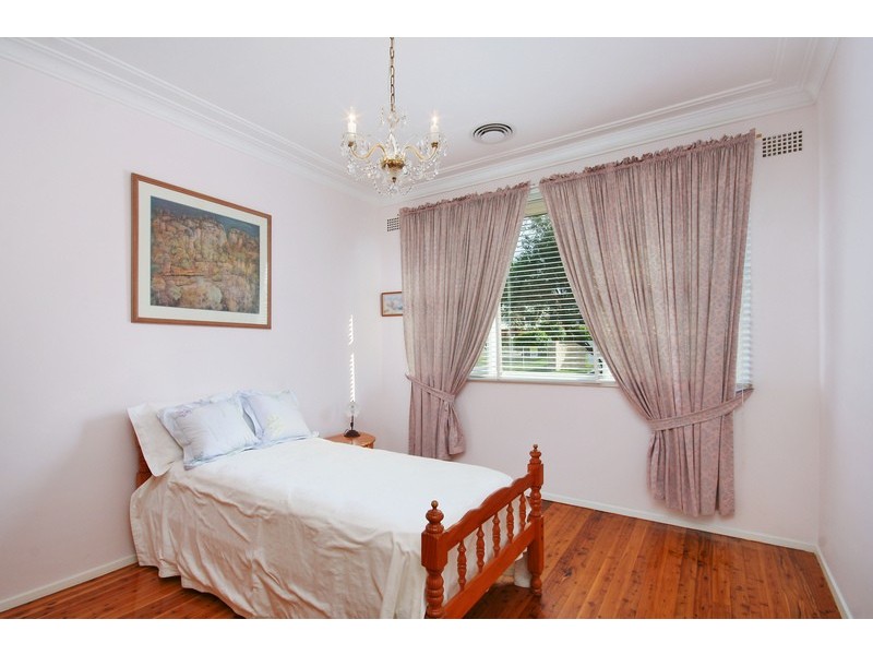 26 Barnstaple Rd, Rodd Point NSW 2046