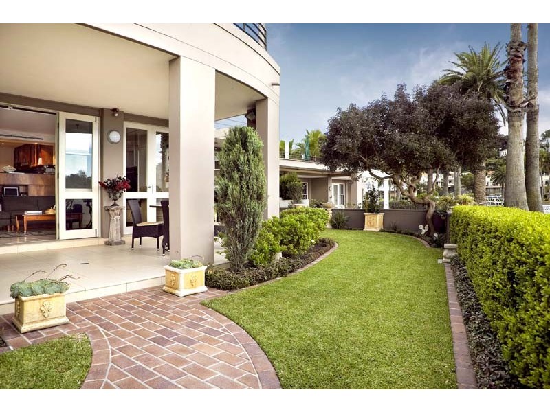 16/2-10 Le Vesinet Drive, Hunters Hill NSW 2110