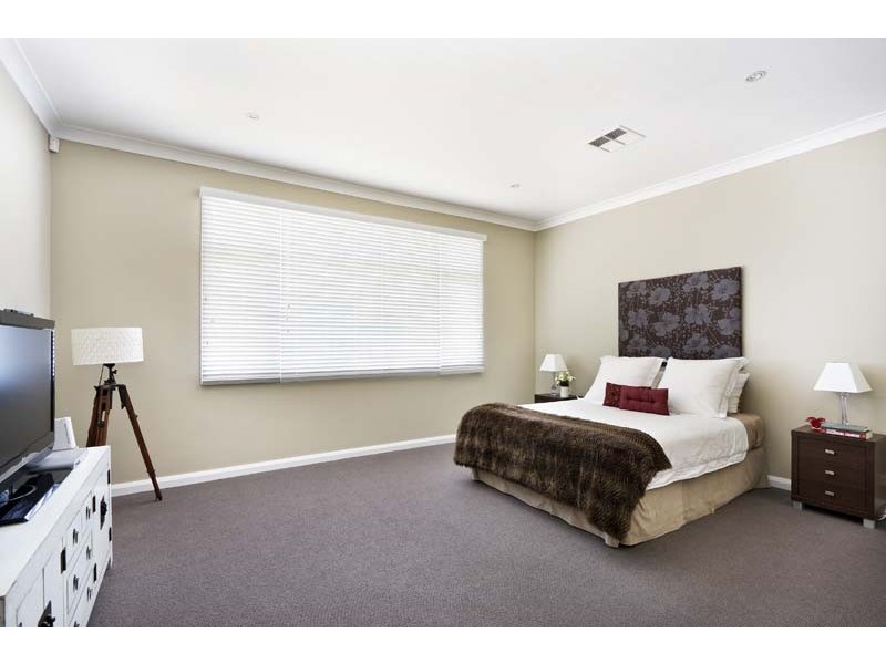 45 Samuel Terry Avenue (enter off Milroy Ave), Kensington NSW 2033