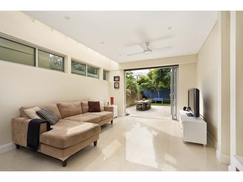 8 Mill Hill Road, Bondi Junction NSW 2022