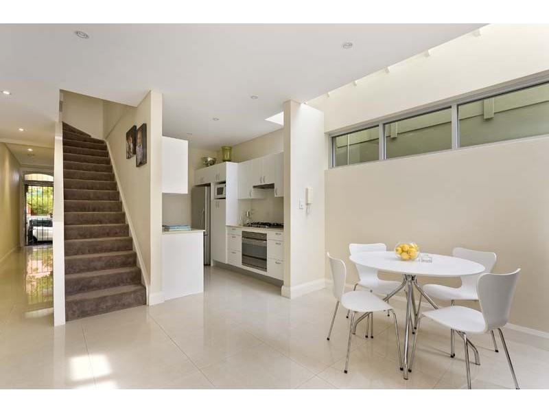 8 Mill Hill Road, Bondi Junction NSW 2022