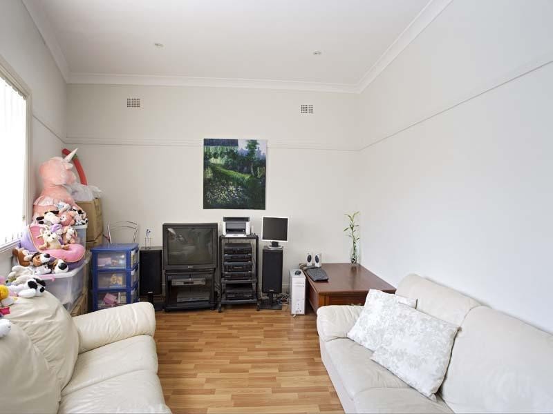 2/8 ‘Beansbag Cafe’ Malabar Road, Coogee NSW 2034