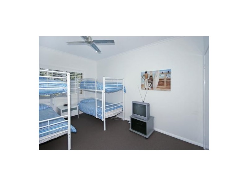 2/27B Ascot Av, Avoca Beach NSW 2251