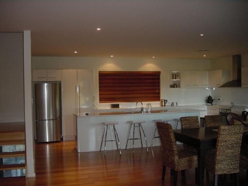 36 Harcourt Place, North Avoca NSW 2260