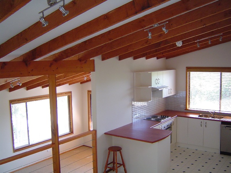 35 Cabbage Tree Ave, Avoca Beach NSW 2251