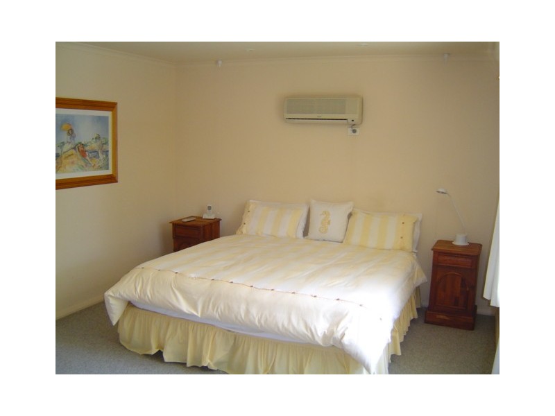 1/27B Ascot Av, Avoca Beach NSW 2251