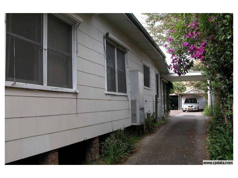 1 York Street, Point Frederick NSW 2250