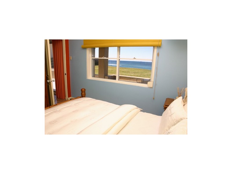 3 and 4 / 99 Ocean View Drive, Wamberal NSW 2260