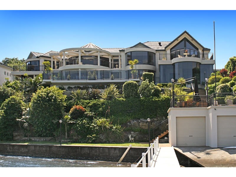 41 Caroline Street, East Gosford NSW 2250