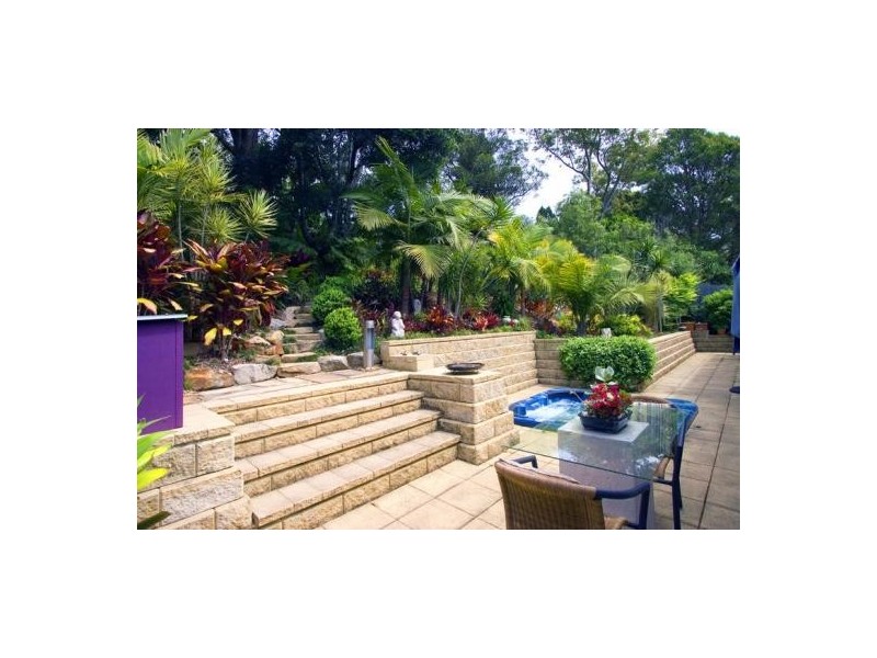 18 Gill Ave, Avoca Beach NSW 2251