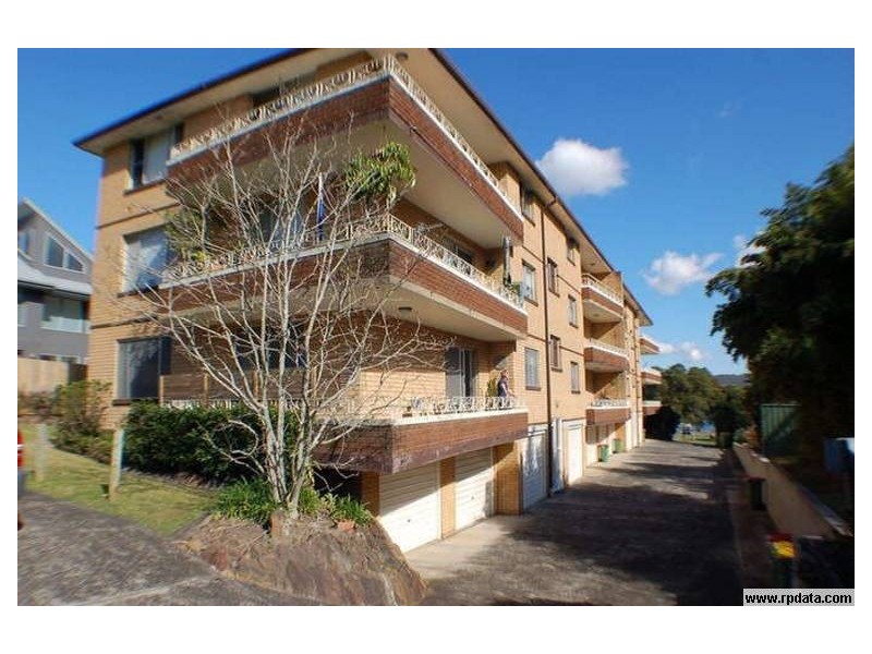 8/13 Masons Pde, Gosford NSW 2250