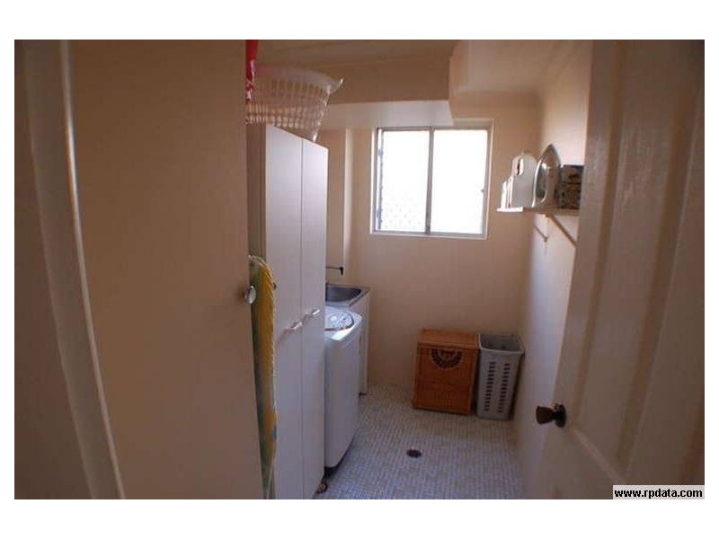 8/13 Masons Pde, Gosford NSW 2250