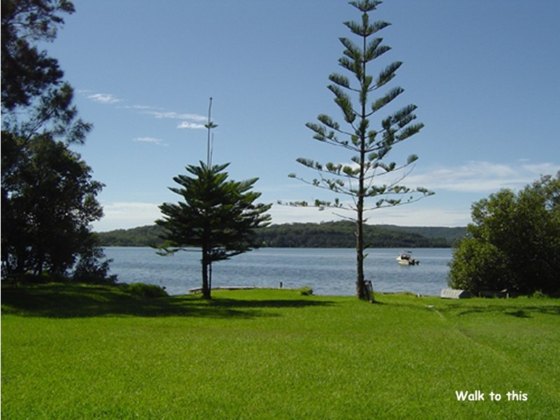 131 Broadwater Drive, Saratoga NSW 2251