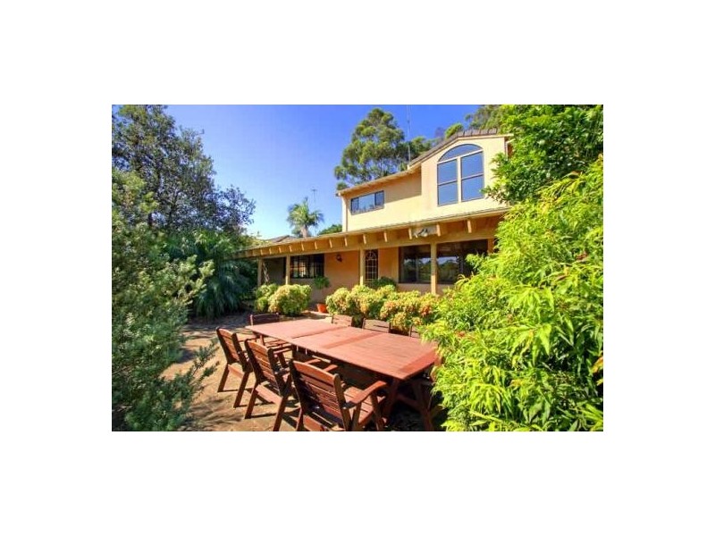 10 Reynolds Road, Avoca Beach NSW 2251