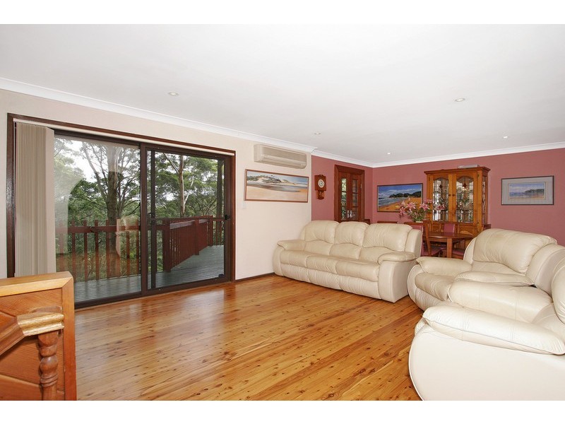 127 Hillside Road, Avoca Beach NSW 2251