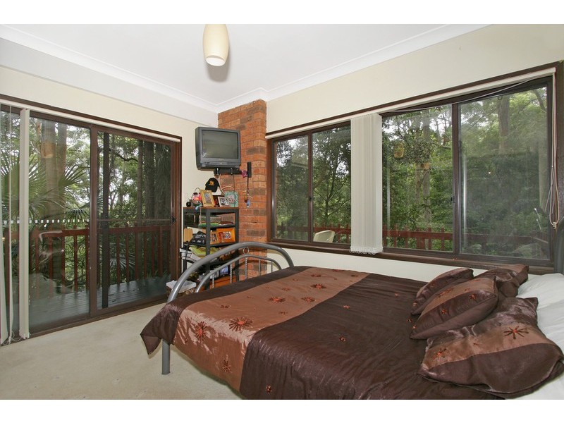 127 Hillside Road, Avoca Beach NSW 2251