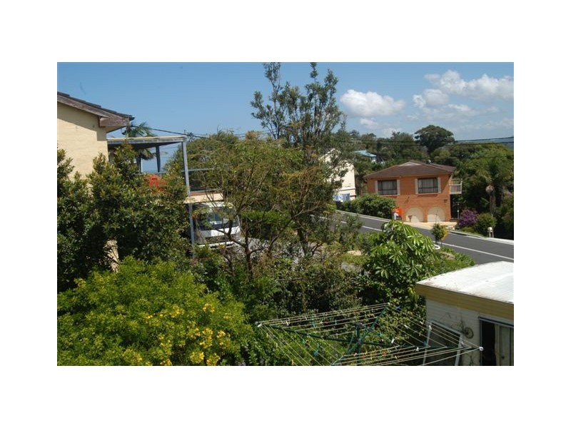 51 Forresters Beach Road, Forresters Beach NSW 2260