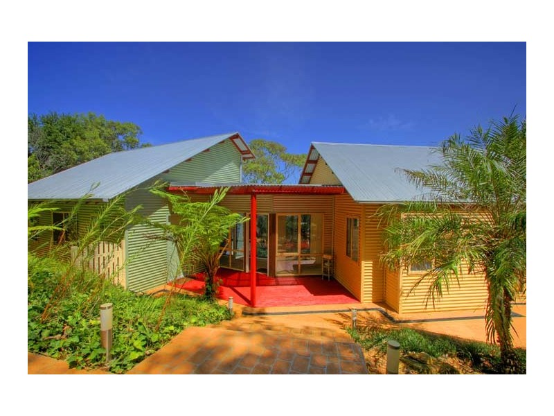 35 Coast Road, North Avoca NSW 2260