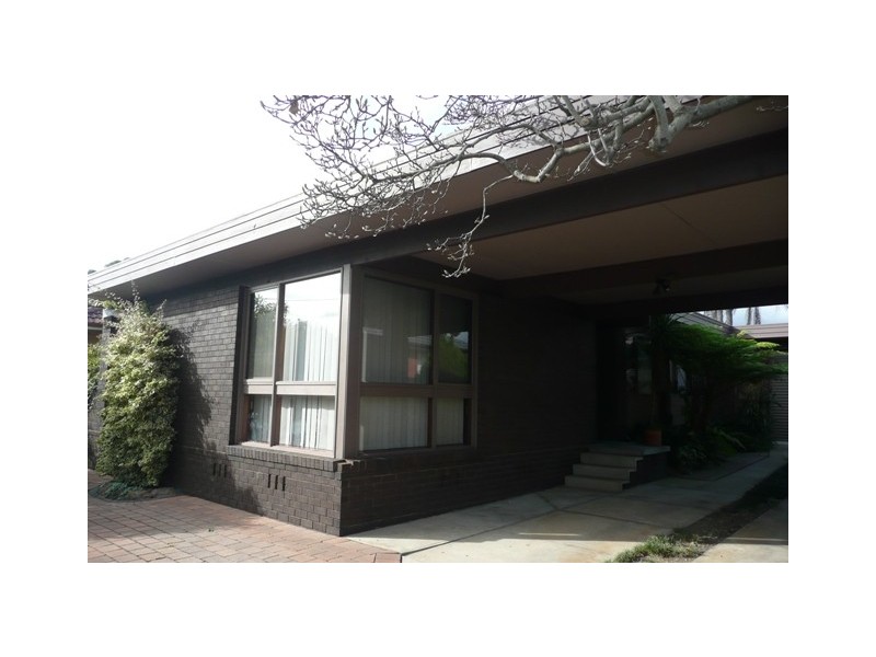 47 Atchinson Road, Macquarie Fields NSW 2564