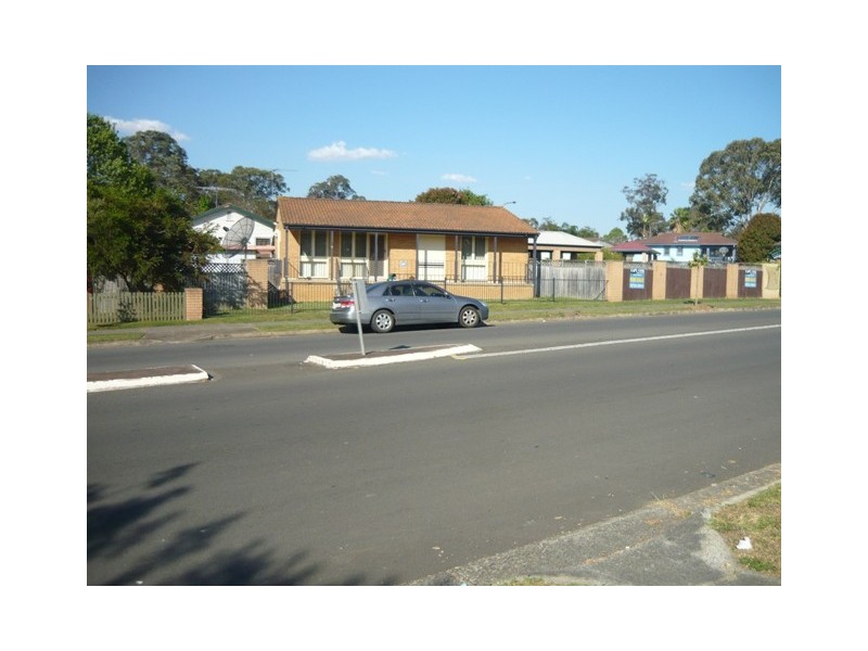 1 Paper Bark Street, Macquarie Fields NSW 2564