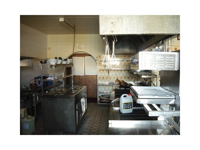 2 Memorial Avenue, Ingleburn NSW 2565