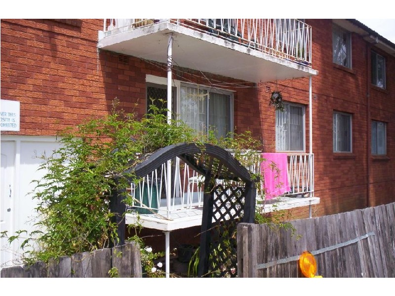 2-4  Forman Street, Glenfield NSW 2167