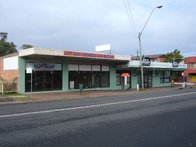 70 RAILWAY PDE, Glenfield NSW 2167