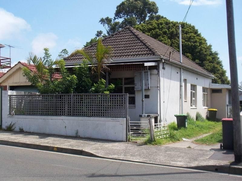 117 Unwins Bridge Road, Tempe NSW 2044